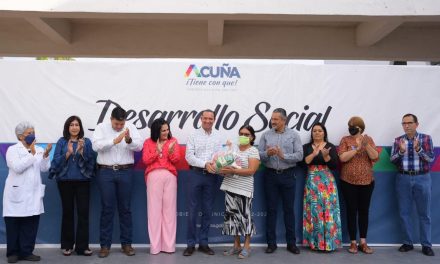 Alcalde de Acuña entrega mil despensas
