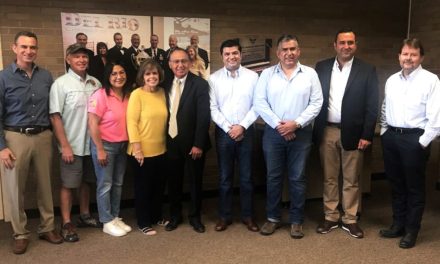 Fortalecen lazos comerciales Acuña y Del Río