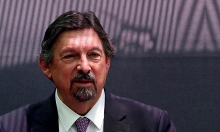 Acusan irregularidad en minas