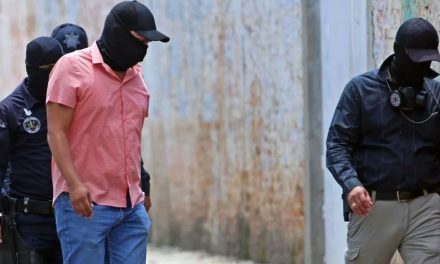 Madre entrega a su hijo por abusar de menor en Jalisco, recibe mil años de cárcel