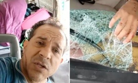 ‘Estoy atrapado’; conductor termina prensado en accidente y realiza un live para pasar el rato (video)