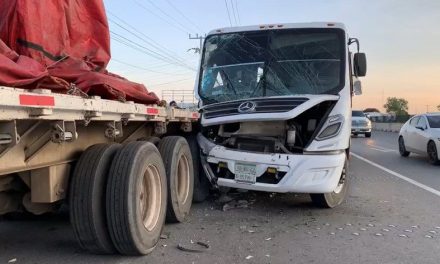 Saltillo: Se lesionan 35 trabajadores en accidente sobre la carretera a Zacatecas