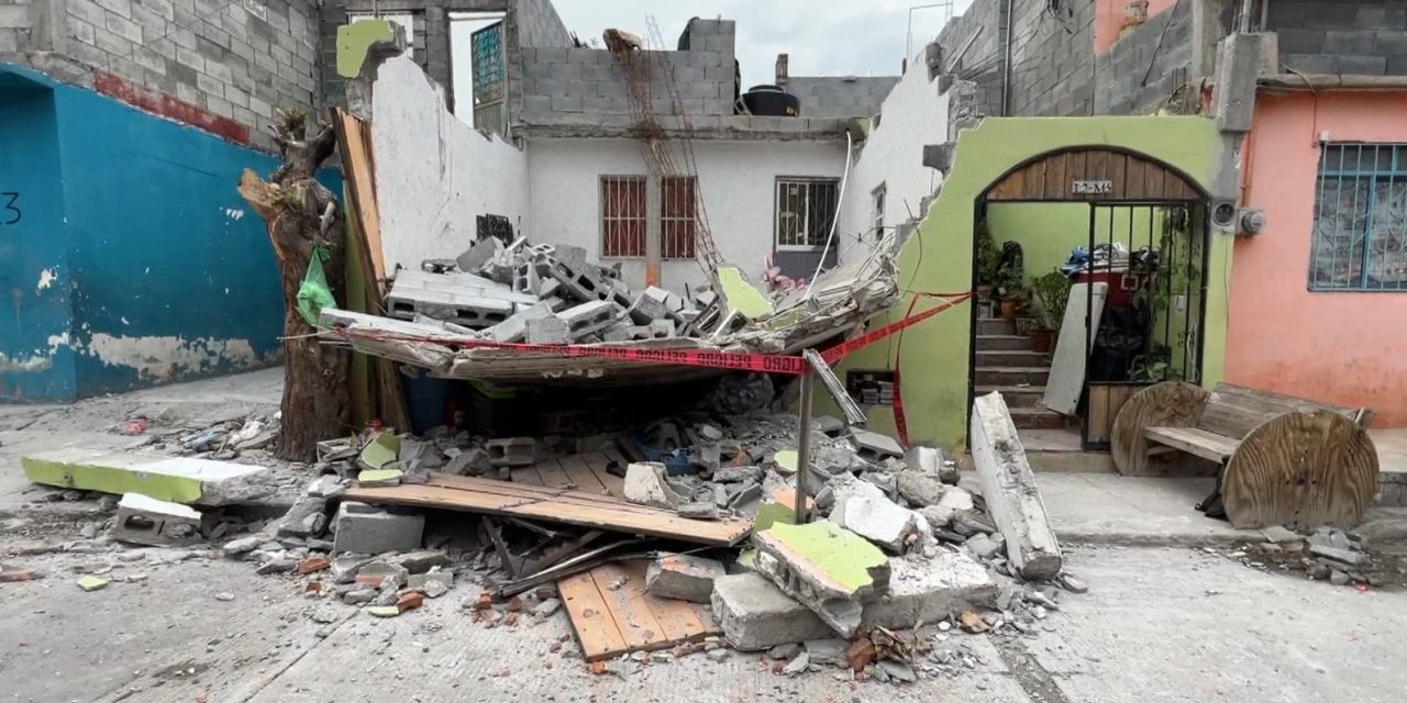 Se derrumba casa en Saltillo