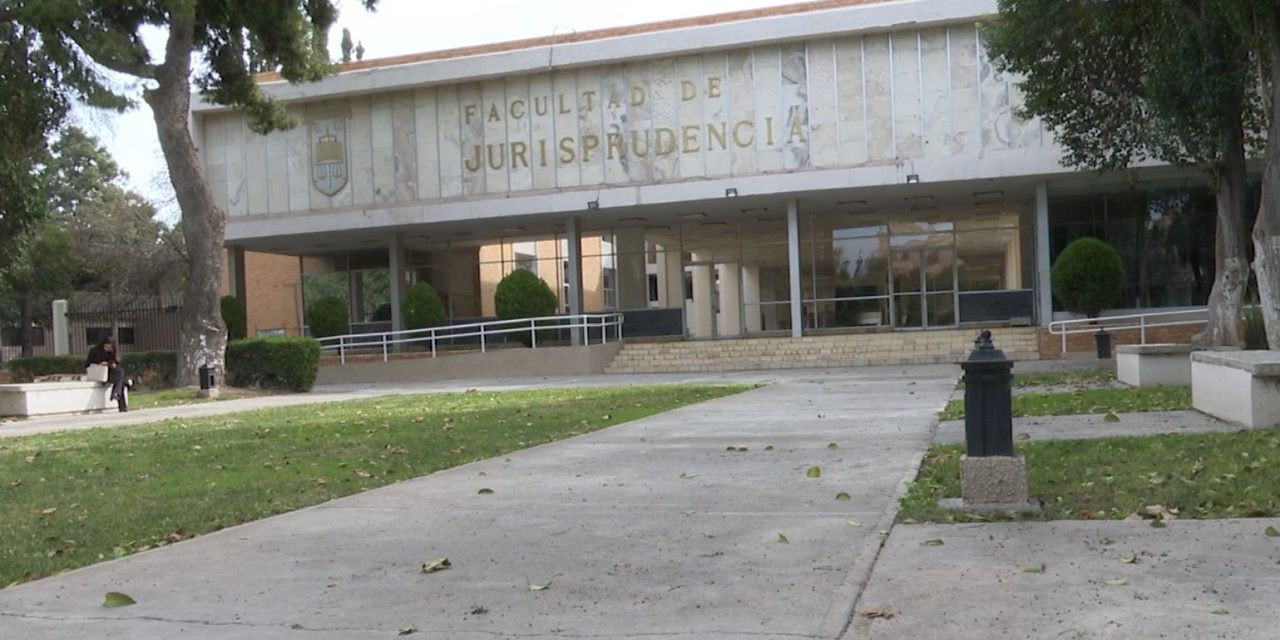Abre Facultad de Jurisprudencia inscripciones en Saltillo