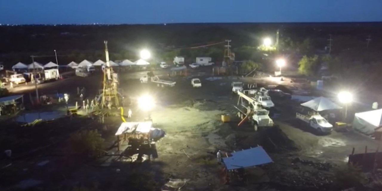 El rescate de mineros en Coahuila tardaría de 6 a 11 meses