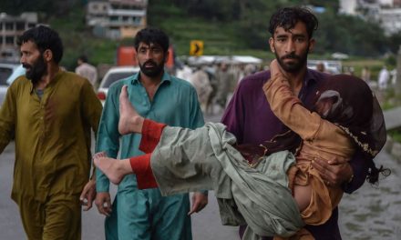 50 millones desplazados, 1400 muertos y una tercera parte del país inundada: El peor momento de Pakistán