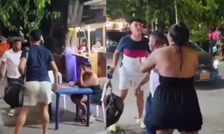 Hombre descubre a su esposo ‘poniéndole los cuernos’ con una muejr y se arma un zafarrancho (video)