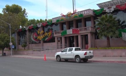 Visten patria a la Presidencia de Saltillo