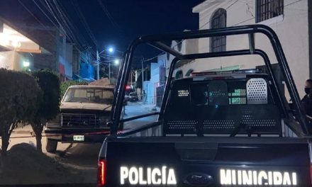 Niña pide ayuda luego de que entraran a robar a su casa y fue degollada por los maleantes en Puebla