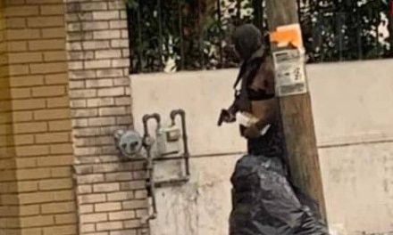 Causa alarma persona armada en el centro de Saltillo