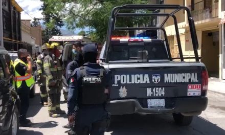 Saltillo: Vecinos rescatan de las llamas a niñita de 7 años; pudo morir calcinada