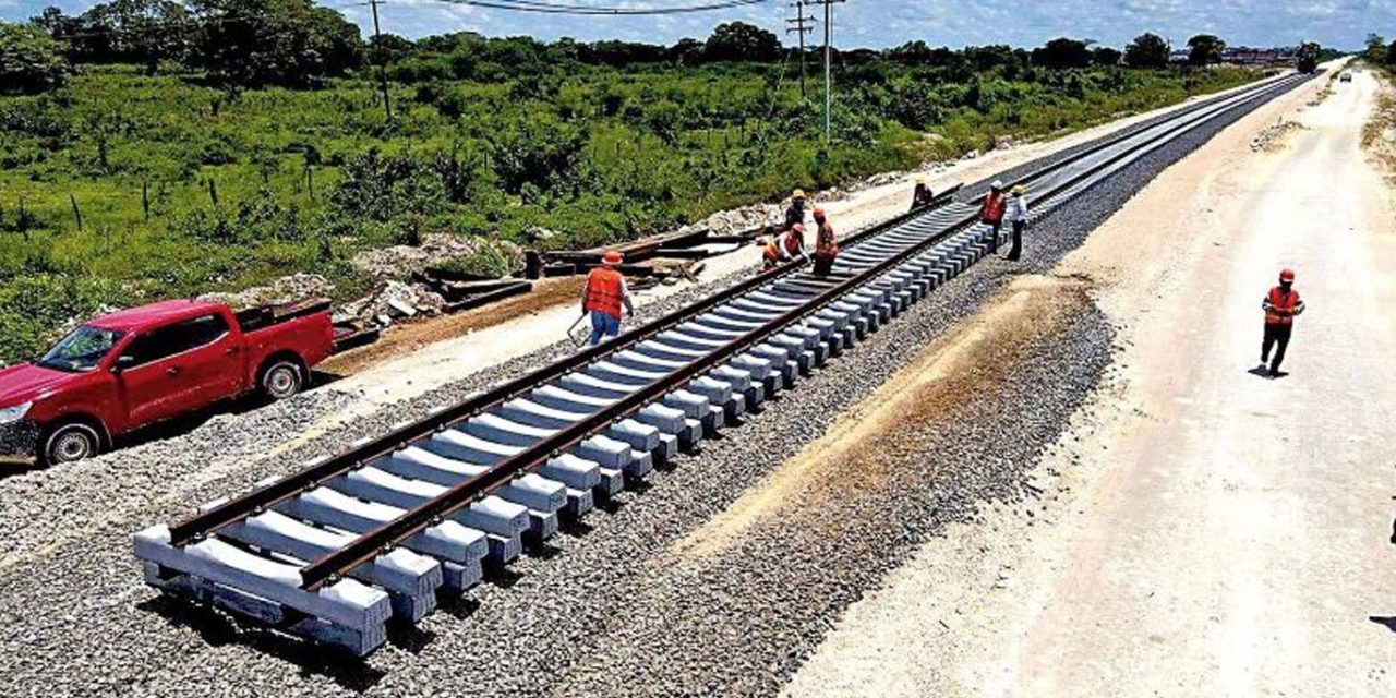 Tabasqueños, los favorecidos: Contratos directos aceitan la marcha del Tren Maya