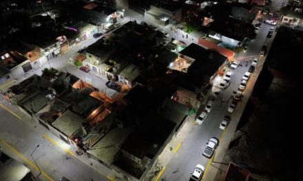 Implementa municipio WhatsApp para reportar luminarias averiadas en Saltillo