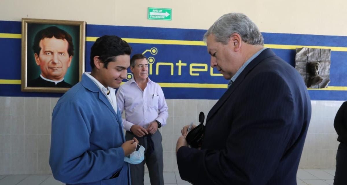 Chema Fraustro trabaja por los jóvenes de Saltillo
