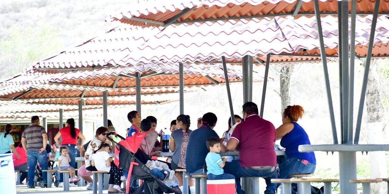 Dejan vacaciones derrama de 20 mdp en Monclova