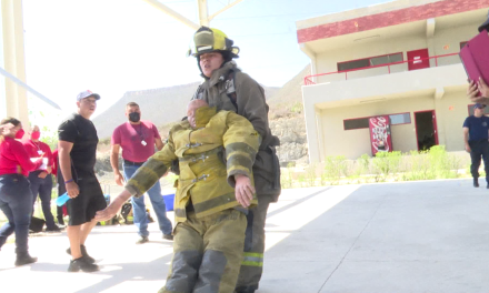 Como en la vida real: compiten y demuestran habilidades elementos del cuerpo bomberos de Saltillo en competencias