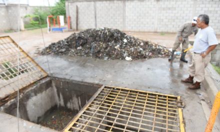 Trabajos de desagüe y limpieza serán permanentes ante lluvias en Torreón