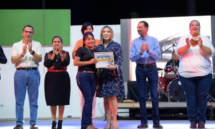 Acuña celebra fiestas patrias y aniversario de la ciudad
