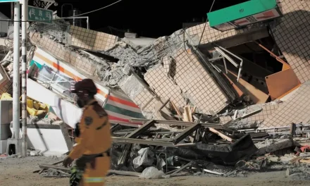 Un fuerte terremoto de 6.8 grados sacudió Taiwán (videos)