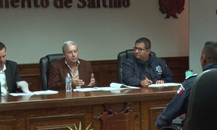 Participa Alcalde en entrevistas a policías para promoción de grados en Saltillo