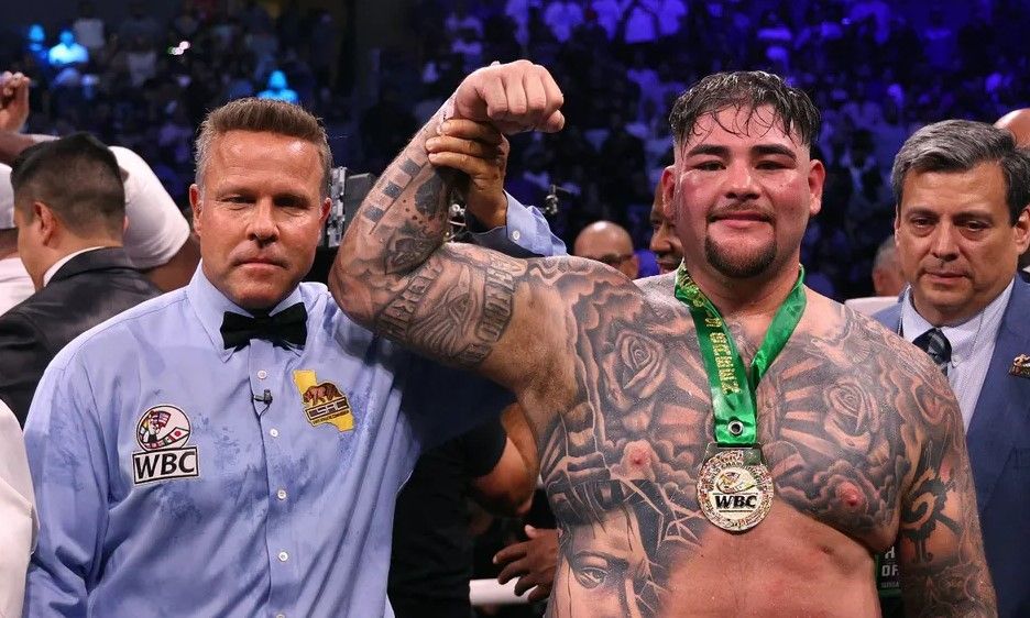 Andy Ruiz vuelve a la senda del triunfo al vencer al ‘King Kong’ Ortiz