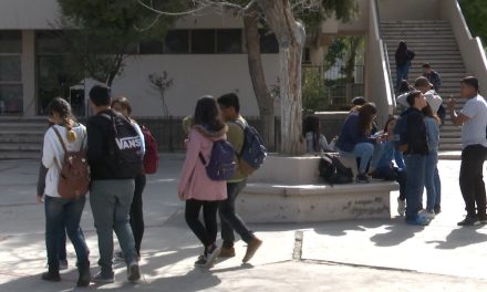 Por entregarse apoyos escolares en Saltillo