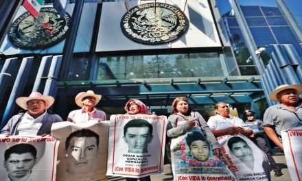 Dictan auto de formal prisión contra general José Rodríguez y dos militares más por el caso Ayotzinapa
