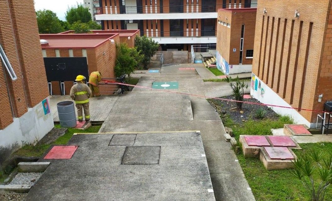Desalojan Universidad Autónoma de Morelos por explosión de bombas caseras