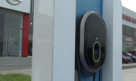 Buscan colocar más cargadores eléctricos de TESLA en Saltillo