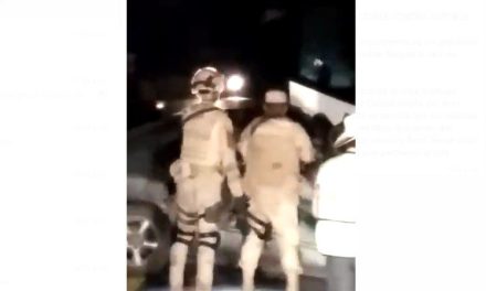 Choque frontal deja a dos personas sin vida en Acuña