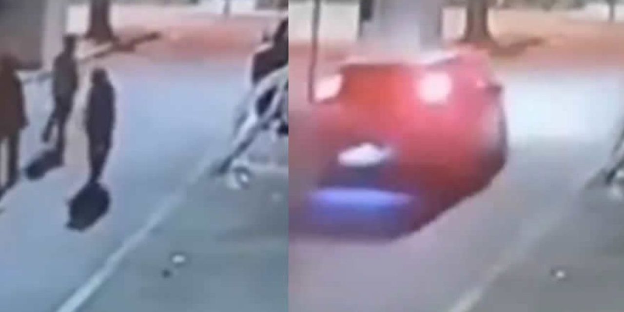 Conductor arrolla intencionalmente a 3 jóvenes en calles de Puebla; hay un muerto (video)
