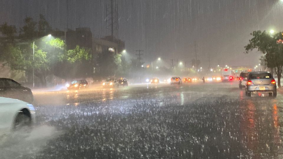 Este lunes… se suspenden clases matutinas en Monterrey por intensas lluvias