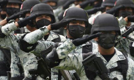 Morena batalla para amarrar reforma del PRI; tareas del Ejército en seguridad