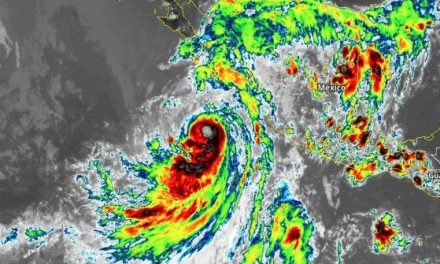 Huracán Kay ya es categoría 2 y las lluvias seguirán en el norte de México