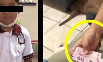 Niño va a la escuela y regresa con 500 pesos en su lonchera