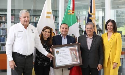 Reconoce Chema Fraustro a Ballet Folclórico de la UAdeC
