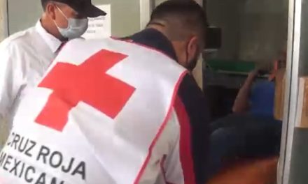 Saltillenses terminan lesionados  luego de sufrir una volcadura en la carretera Saltillo-Torreón