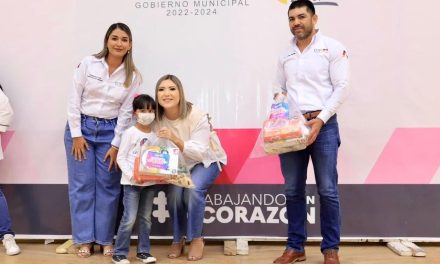 DIF Acuña beneficia a menores con despensas