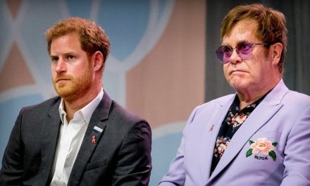 El príncipe Harry, Elton John y otras figuras públicas demandan a editorial de Daily Mail