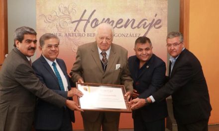 Rinden homenaje a Arturo Berrueto por su legado a Coahuila