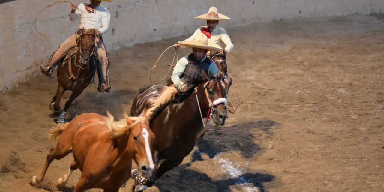 Charreada culmina Fiestas de la Amistad