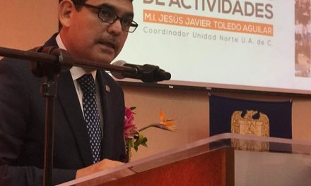 Javier Toledo utiliza imagen de la UAdeC para fines políticos