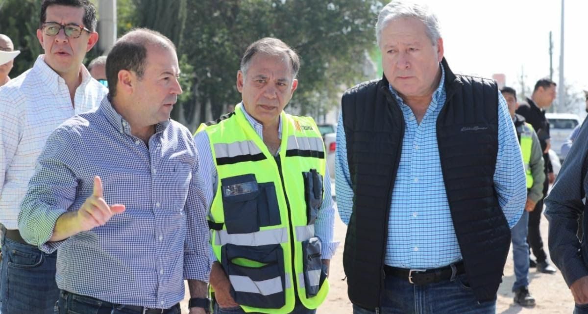 Chema Fraustro supervisa sistema pluvial en Saltillo