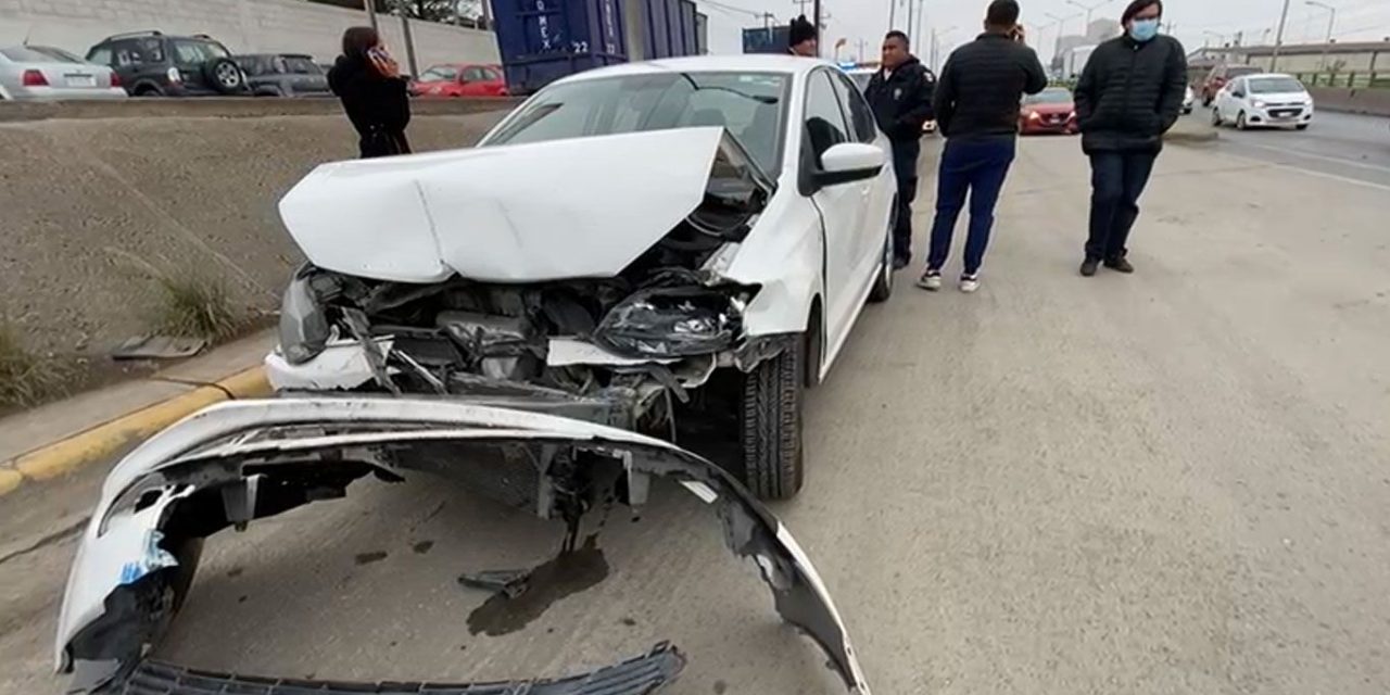 Saltillo: Choca por no guardar distancia; accidente múltiple sobre periférico LEA