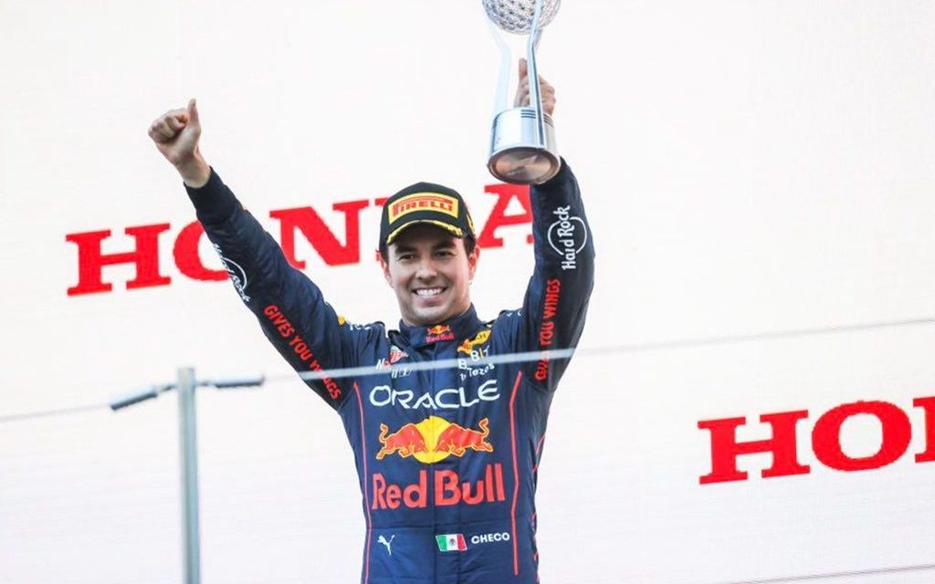 Checo Pérez terminó segundo en el Gran Premio de Japón