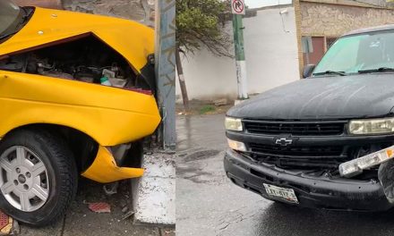 Saltillo: Choque en Otilio González deja cuantiosos daños materiales
