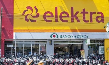 Cobrador de Elektra llega a un funeral… para comprobar la muerte de un deudor