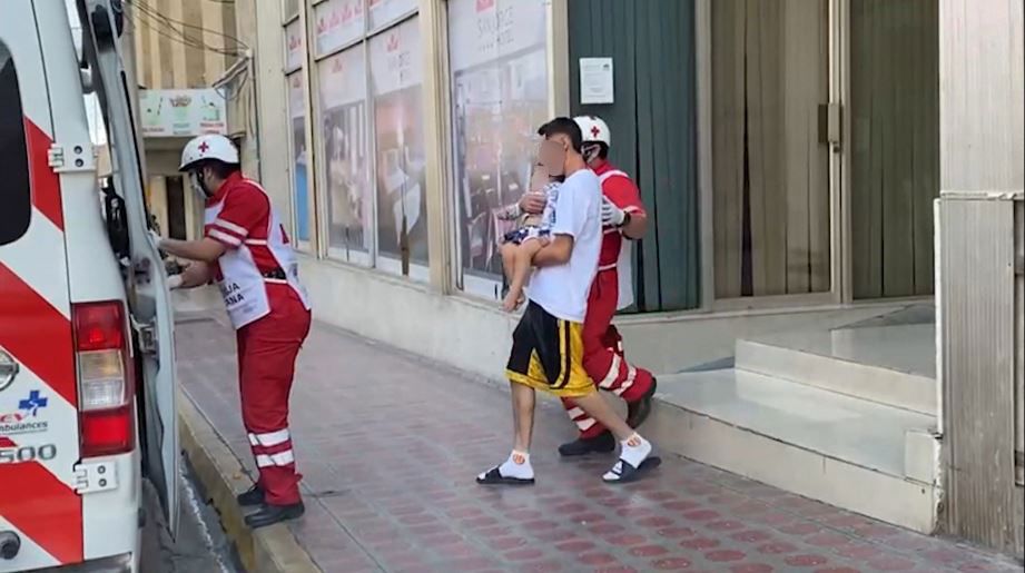 Padre e hijo caen por las escaleras de un hotel y resultan lesionados en Saltillo