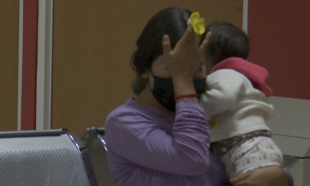 Llaman a contar con esquema completo de vacunación en Saltillo