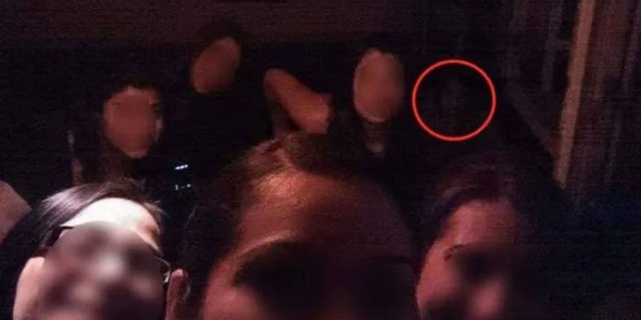 Captan a ‘niña fantasma’ en bar de Torreón